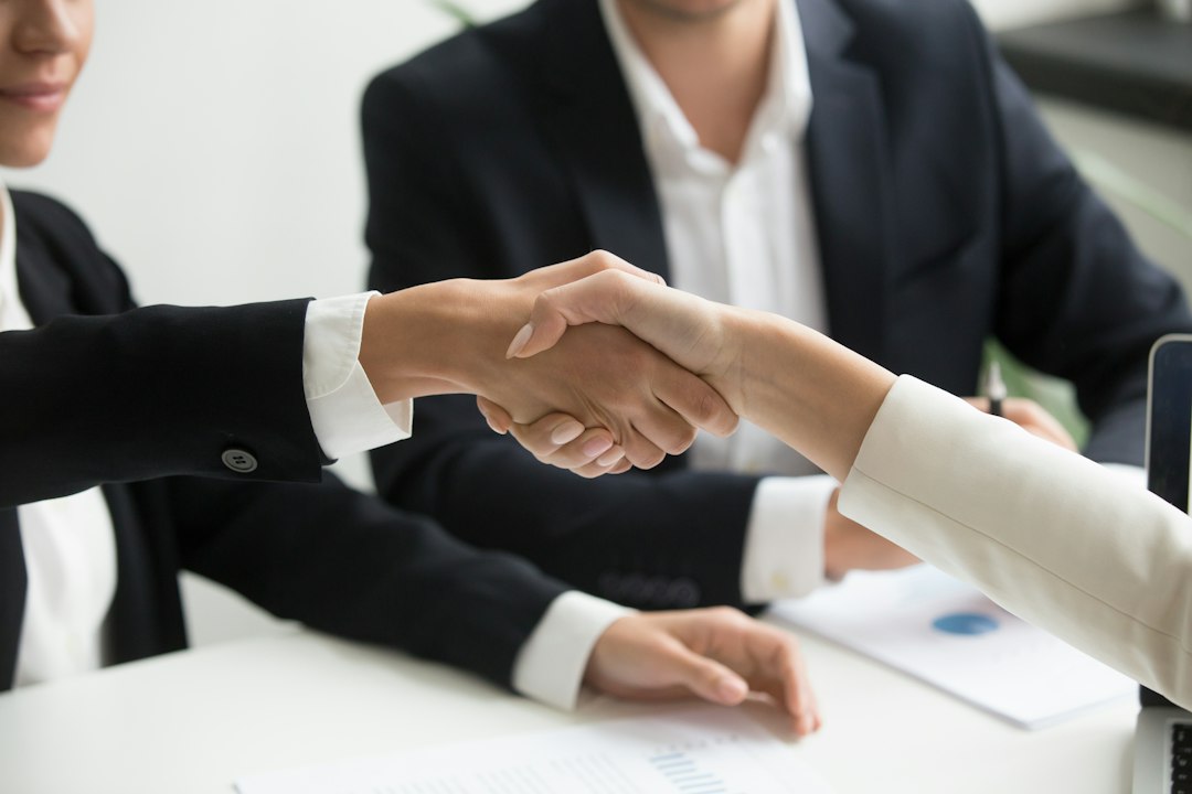 仕事の任せ方｜「自分でやった方が早い」を脱却しチームを伸ばすコツ